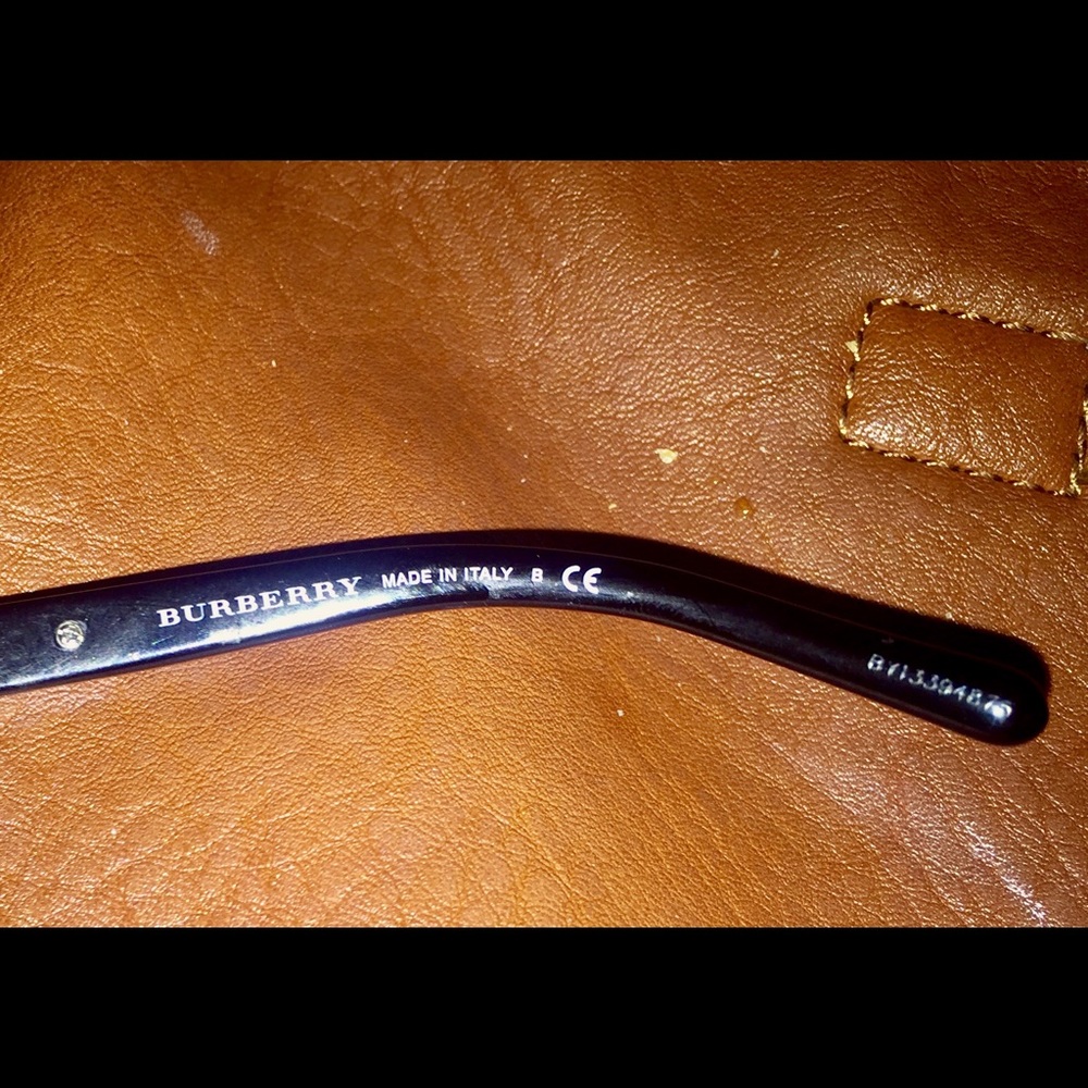 AUTHENTIC Burberry Glasses in Black - Picture 3 of 4